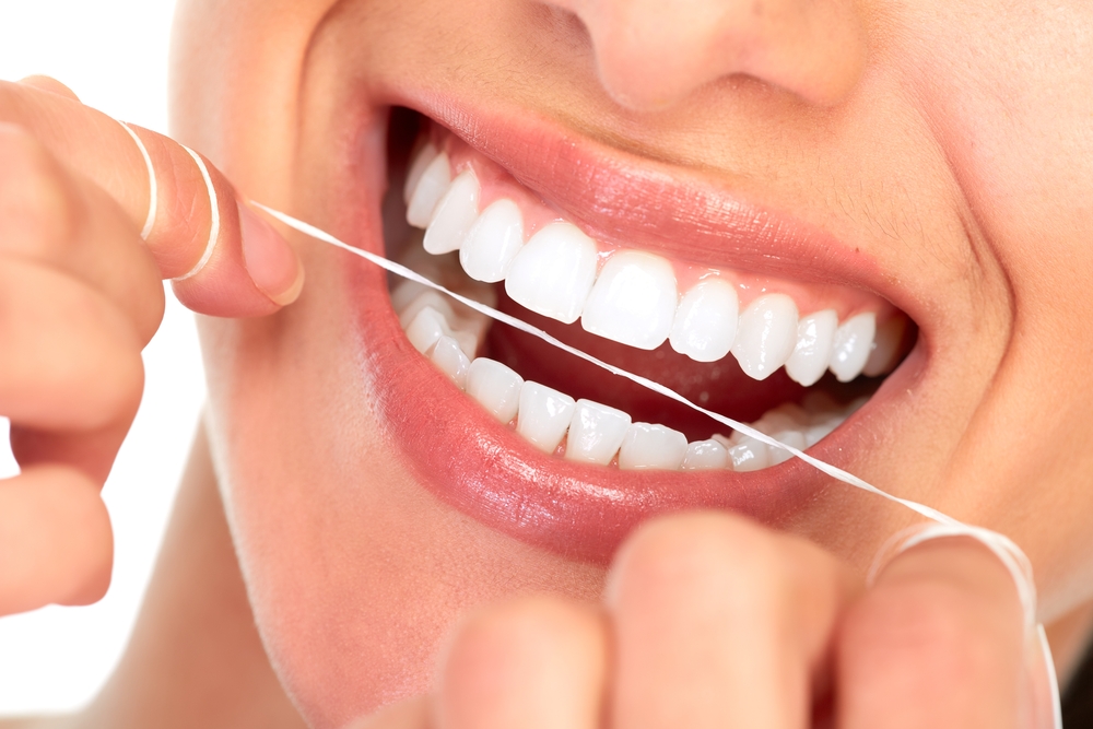 Benefits of Flossing Teeth